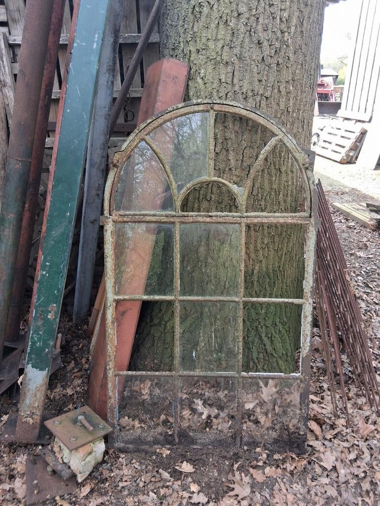 Oudeweds raam, Ophalen of Verzenden, Gevelraam of Ruit