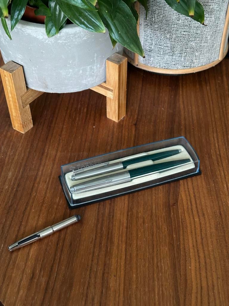 Parker 45 pen set vintage groen – vulpen + balpen – in doos, Verzamelen, Pennenverzamelingen, Ophalen of Verzenden, Zo goed als nieuw