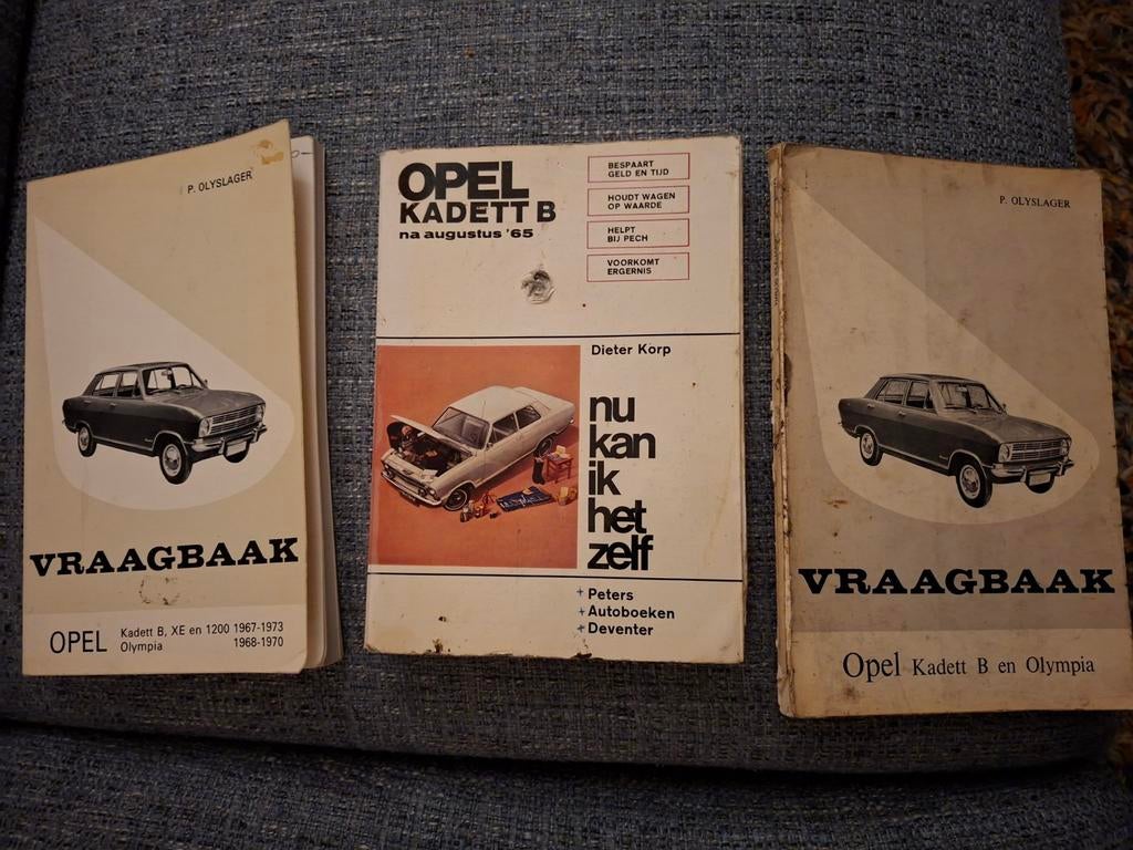 2  stuks vraagbaken Opel B Kadett, per stuk, Ophalen of Verzenden