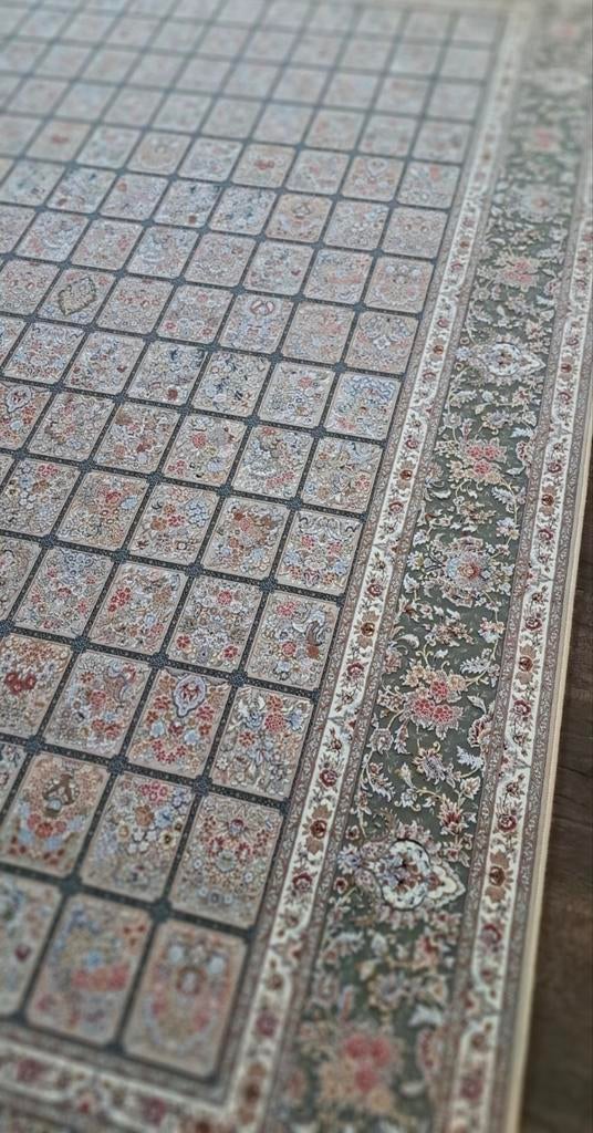 Nieuw -Perzische tapijt mashinaal bekenopt 1500 sh, Huis en Inrichting, Stoffering | Tapijten en Kleden, Ophalen, 200 cm of meer