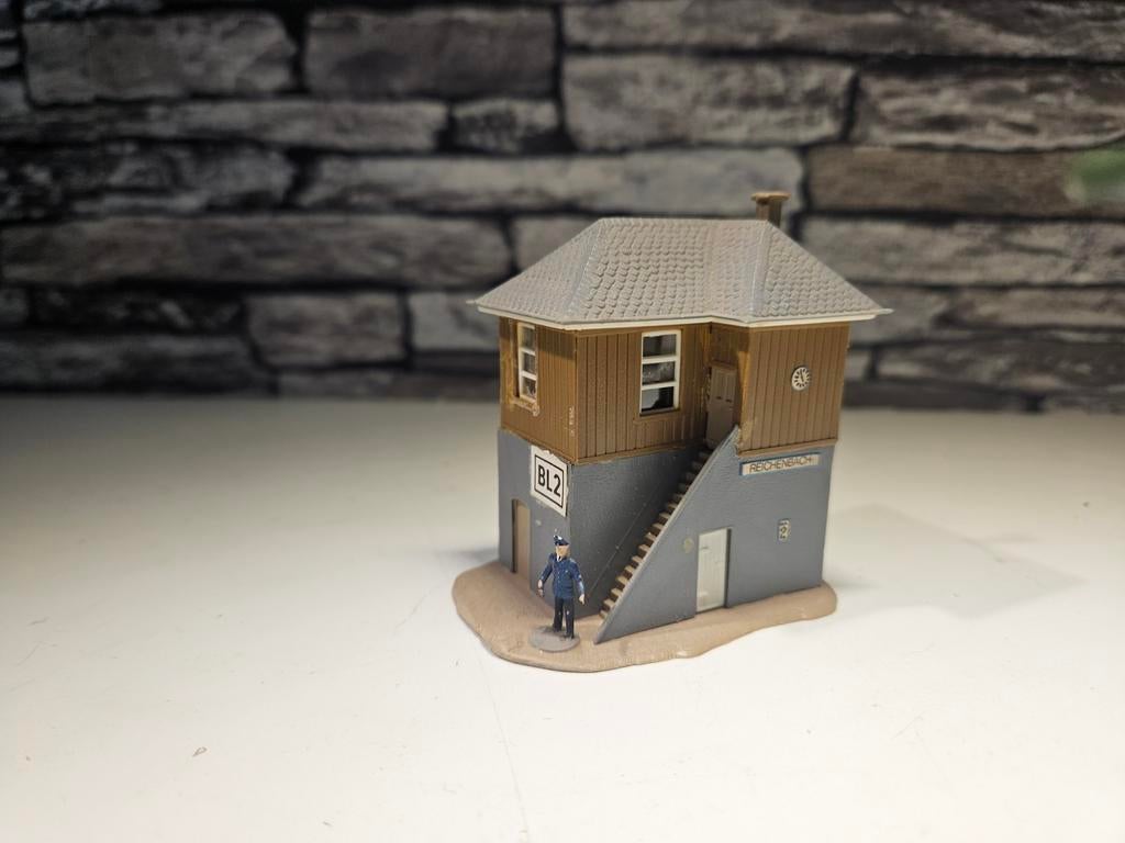 Seinhuis overweghuis N spoor modeltrein 1:160, Overige merken, Gebruikt, Gelijkstroom of Wisselstroom, Brug, Tunnel of Gebouw