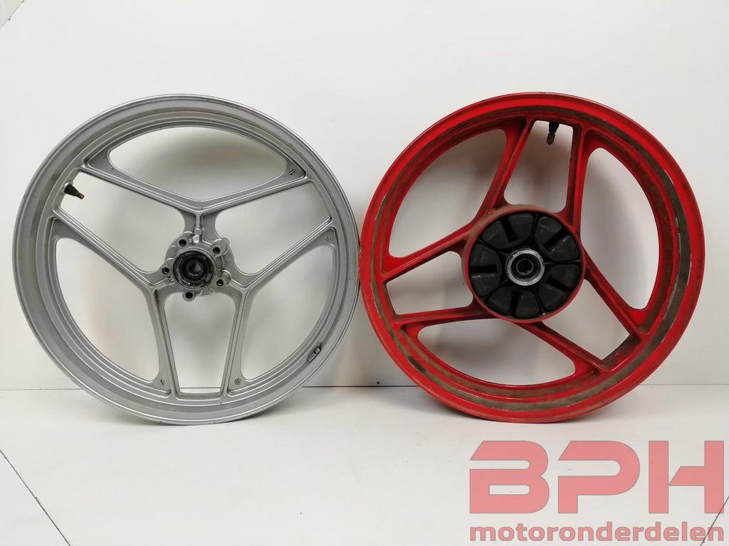 Velgen Suzuki GSX-R 1985 t/m 1987 slabby slabside velg 1 wie, Motoren, Gebruikt, -, -, Ophalen of Verzenden