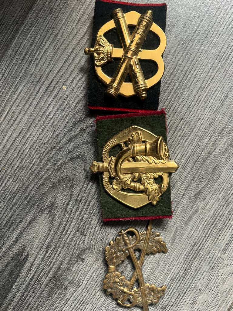 Historische baretemblemen, Verzamelen, Verzenden, Landmacht, Nederland, Embleem of Badge