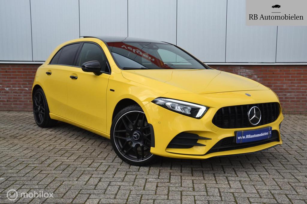 Mercedes A-klasse 250 e Premium Plus|84.817km|Stoelvrw|Pano|, Auto's, Mercedes-Benz, Gebruikt, Bedrijf, Hybride Elektrisch/Benzine