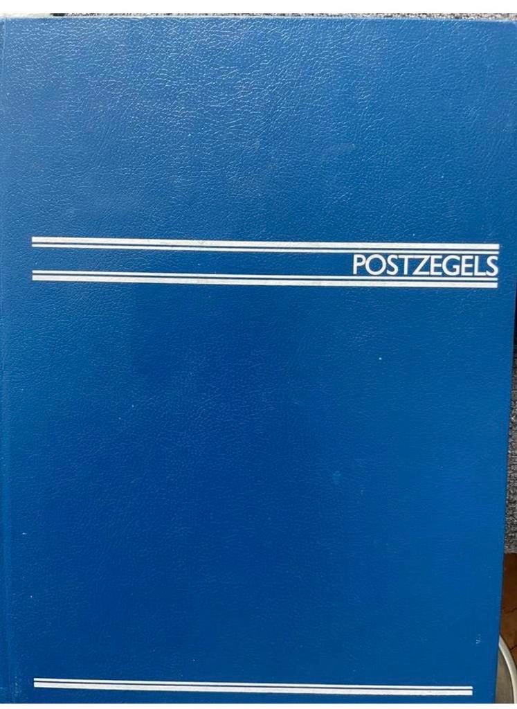 Postzegelalbum met inhoud, Postzegels en Munten, Postzegels | Volle albums en Verzamelingen, Ophalen of Verzenden, Nederland en Buitenland