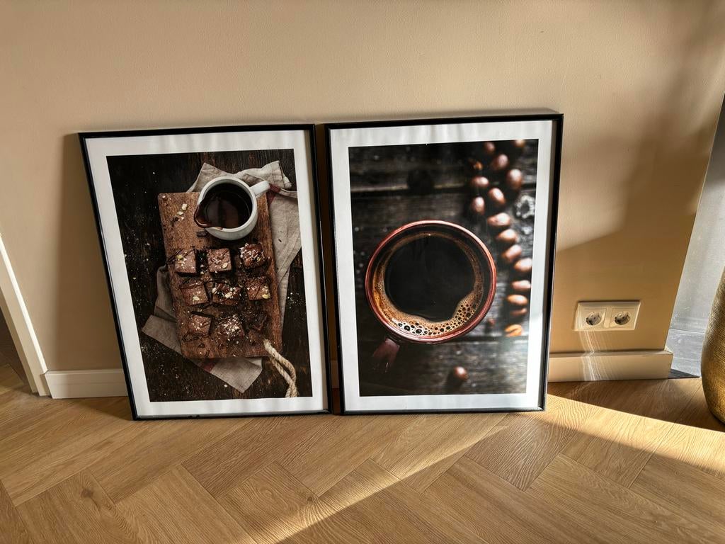 2 ingelijste posters Desenio: Koffie en Brownies, Huis en Inrichting, Ophalen, Minder dan 50 cm, 50 tot 75 cm, Zo goed als nieuw