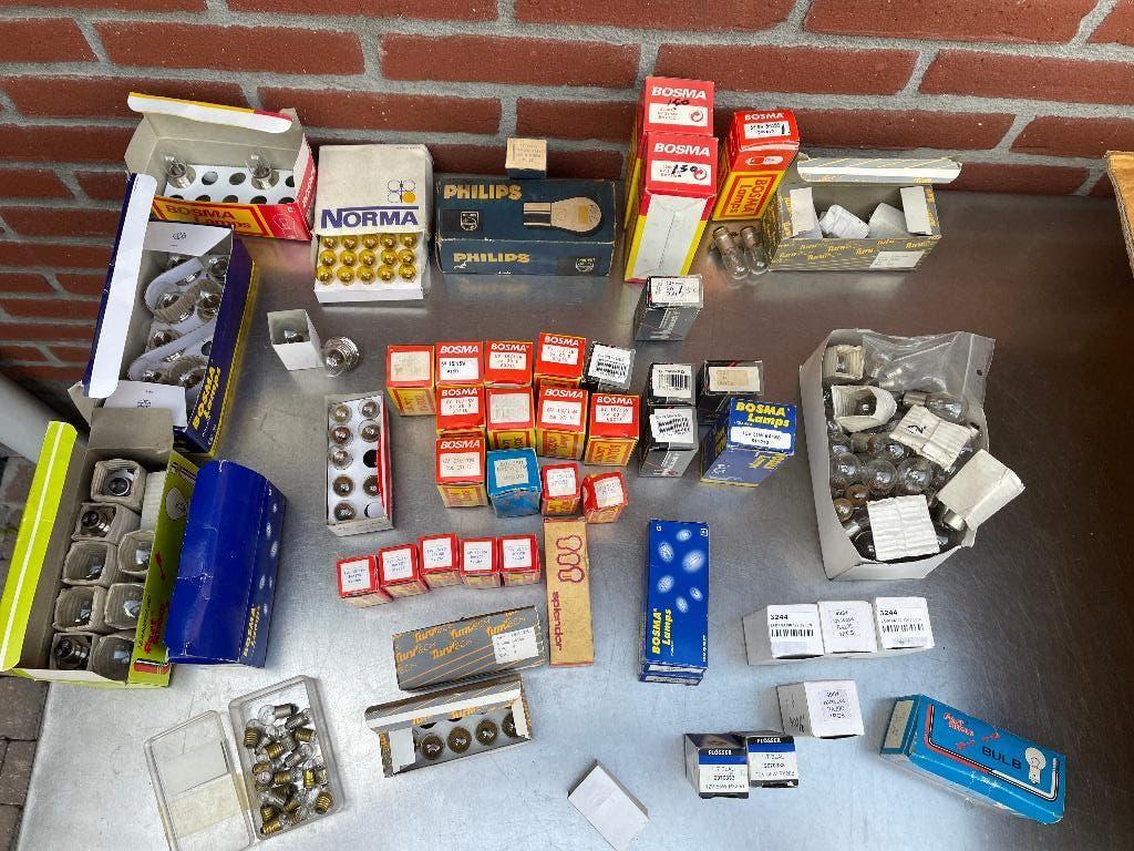 Partij lampjes 6v 12v oldtimer brommer motor auto nos, Ophalen of Verzenden, Nieuw, Overige typen, Overige merken