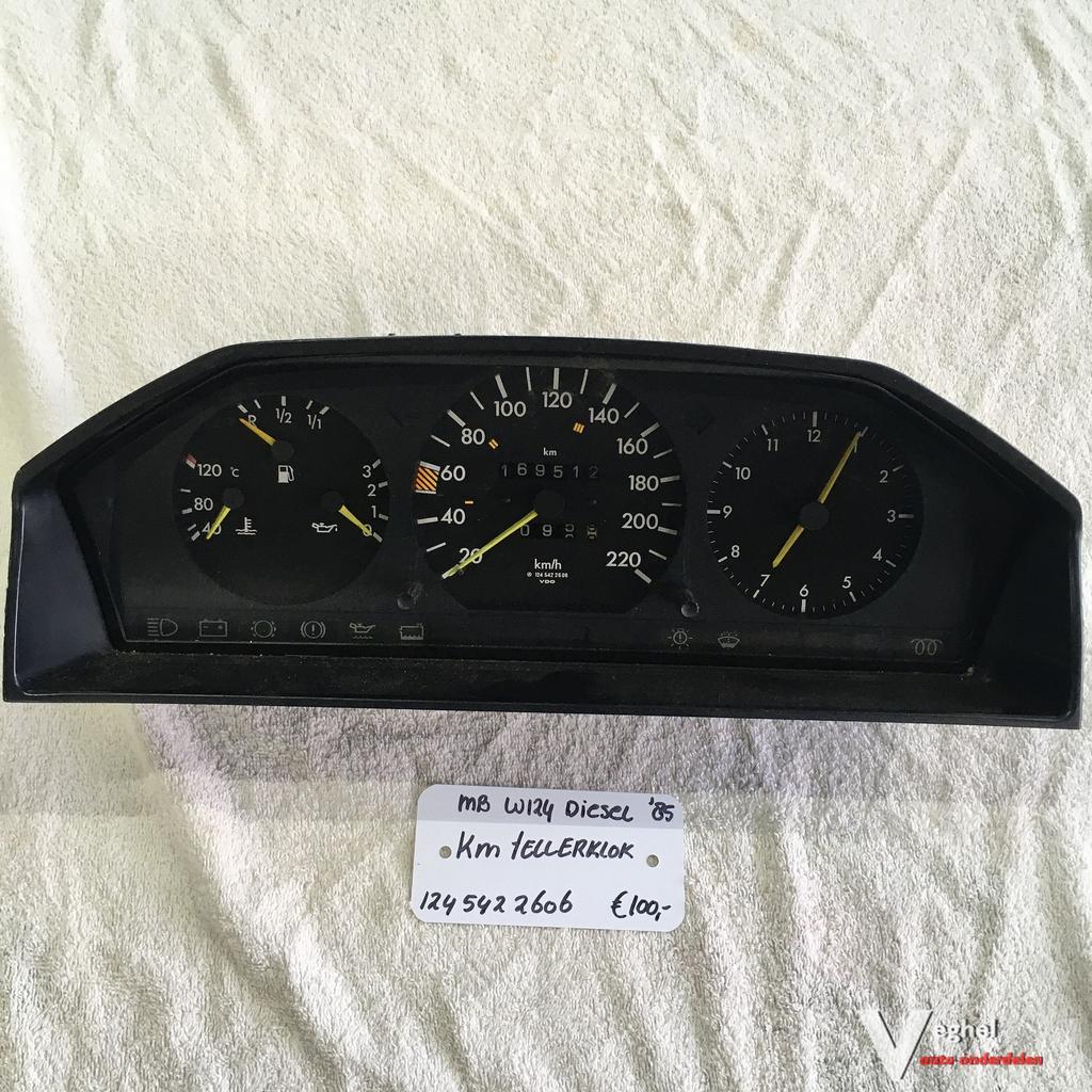 Mercedes W124 1985 Diesel    Km Tellerklok      124 542 2606