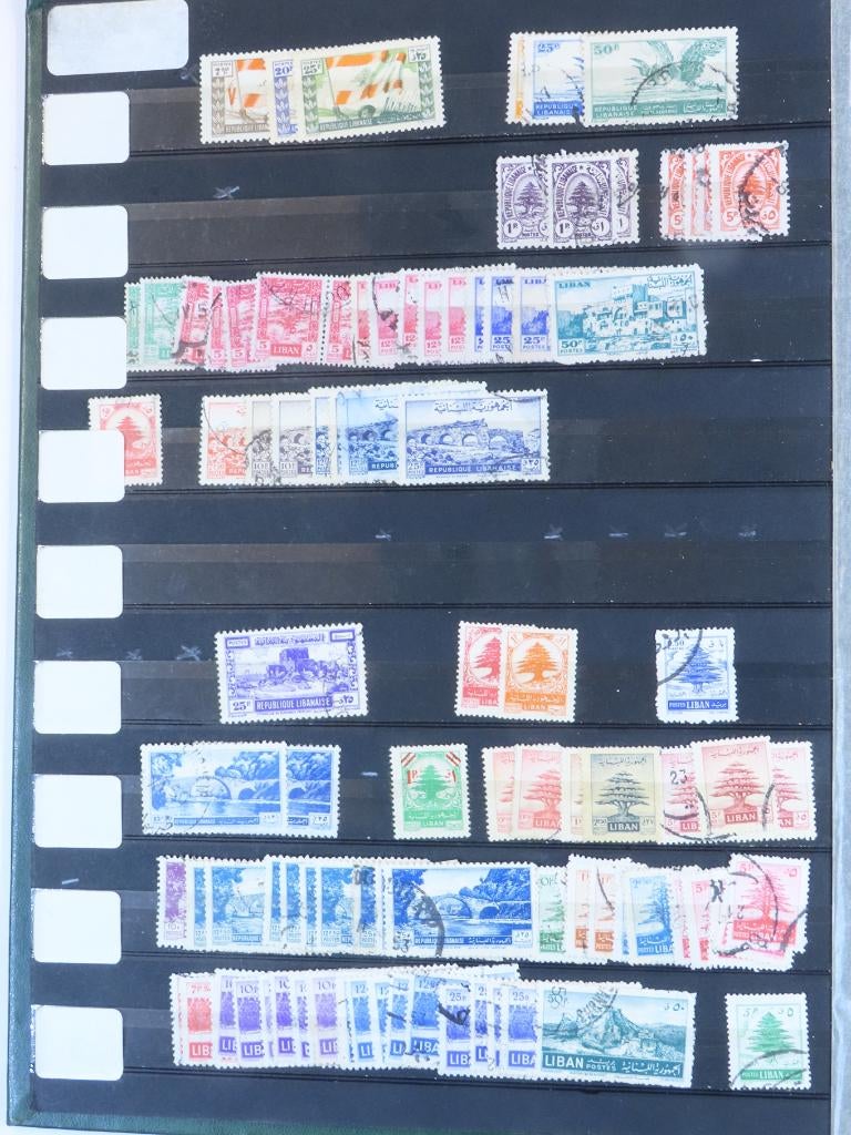 LIBANON - OUDER materiaal, veel zegels - (J138), Ophalen of Verzenden, Buitenland