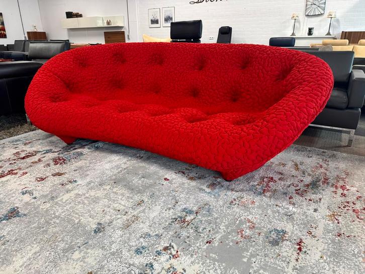 Ligne Roset Poum Highback, Huis en Inrichting, Banken | Bankstellen, Nieuw, Rechte bank, Driepersoons, 200 tot 250 cm, 100 tot 125 cm