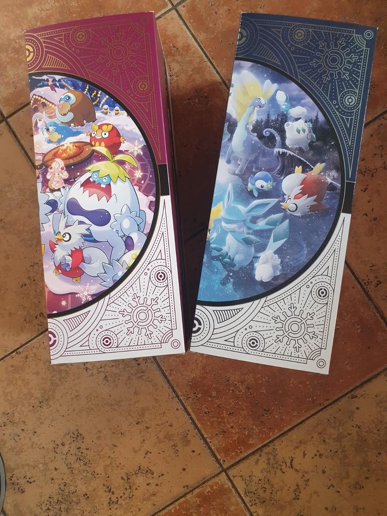 Te koop 2 lege Pokemon kalender dozen, Ophalen of Verzenden
