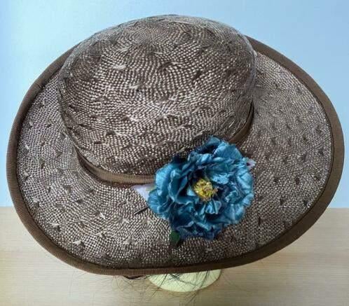 Bruine hoed maat 56/57, Kleding | Dames, Hoeden en Petten, Ophalen of Verzenden, Zo goed als nieuw, 56 of 57 cm (M, 7 of 7⅛ inch)