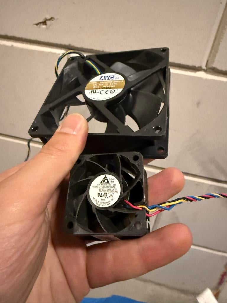 20x Nidec, AVC FANS 4pin, Ophalen of Verzenden, Gebruikt, Luchtkoeling