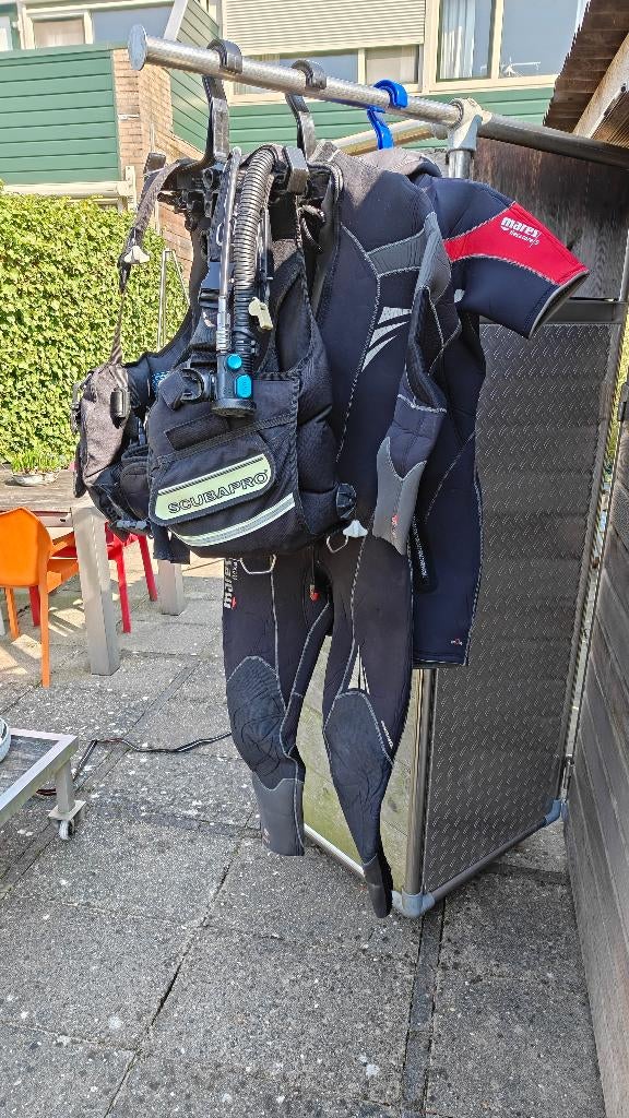 duikcomputer en pak, Watersport en Boten, Ophalen, Zo goed als nieuw, Duikcomputer