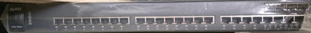 Zyxel 24 ports switch, Computers en Software, Netwerk switches, Ophalen of Verzenden, Nieuw