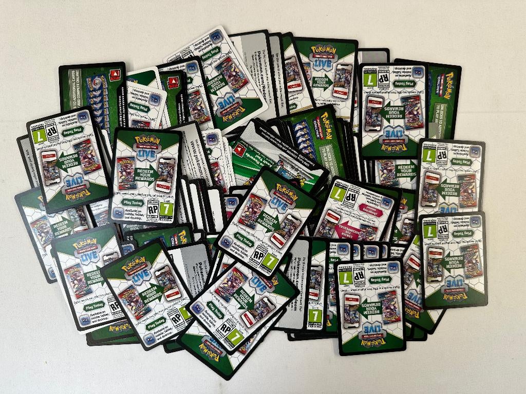 Pokemon Online code cards 100 stuks - TCG Online, Hobby en Vrije tijd, Verzamelkaartspellen | Pokémon, Ophalen of Verzenden, Zo goed als nieuw