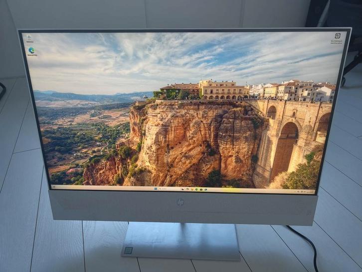 HP Pavilion 27-xa0680nd, Computers en Software, Desktop Pc's, Zo goed als nieuw, 3 tot 4 Ghz, HDD, SSD, 16 GB, Ophalen