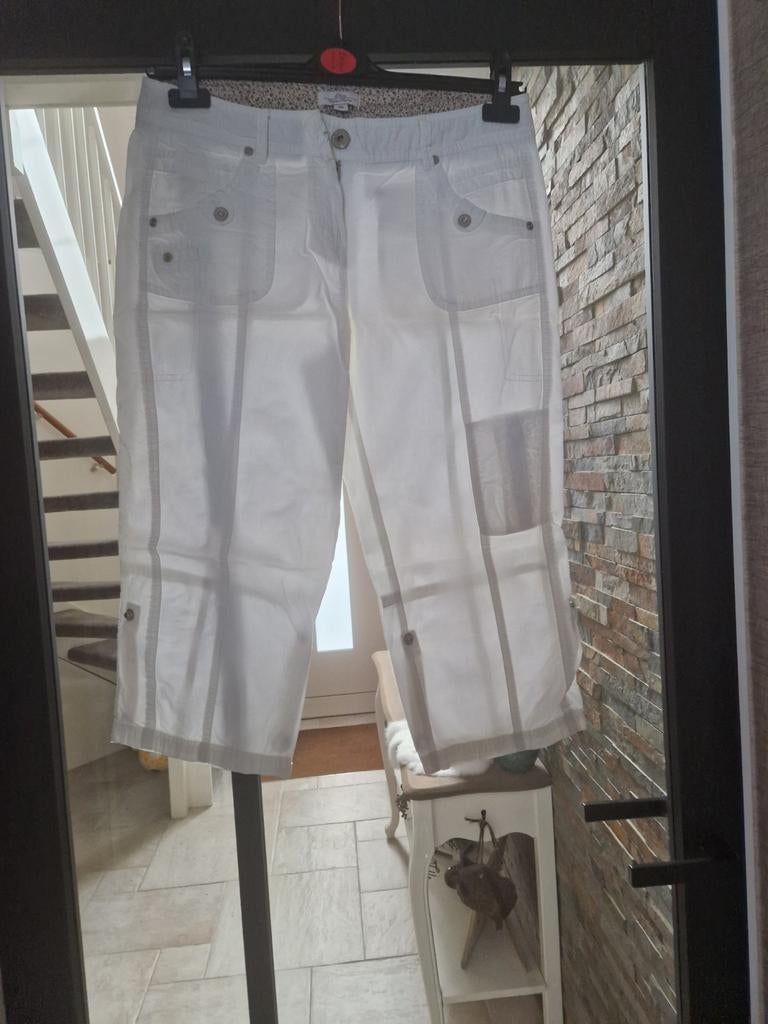 Te koop witte damesbroek, merk S. Oliver, maat 38., Kleding | Dames, Broeken en Pantalons, Maat 38/40 (M), Wit, Zo goed als nieuw