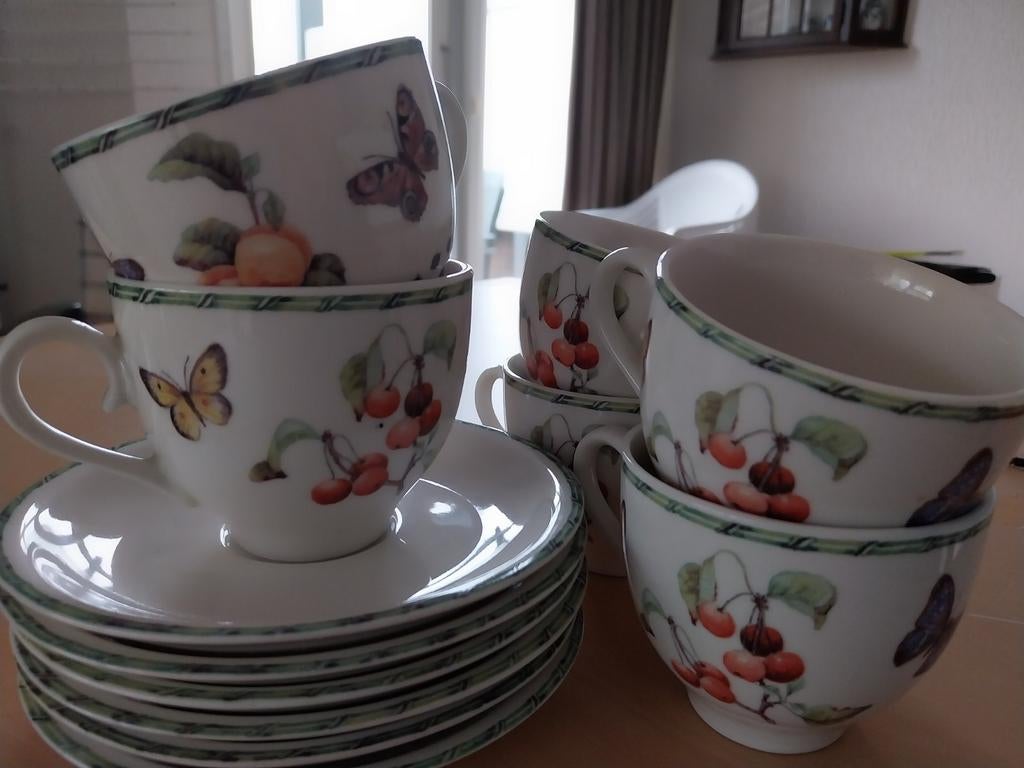 Kop en schotel Janneke Brinkman fruit and flowers, Ophalen, Gebruikt, Overige stijlen, Kop(pen) en/of Schotel(s)