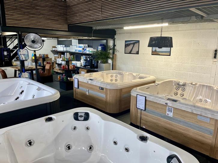 Jacuzzi showroom Barneveld ll Tweede Paasdag open, Huis en Inrichting, Overige Huis en Inrichting, Nieuw, Ophalen of Verzenden