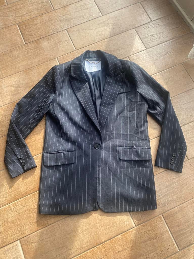 Blazer Loavies, Kleding | Dames, Jasjes, Kostuums en Pakken, Zo goed als nieuw, Jasje, Maat 34 (XS) of kleiner, Verzenden