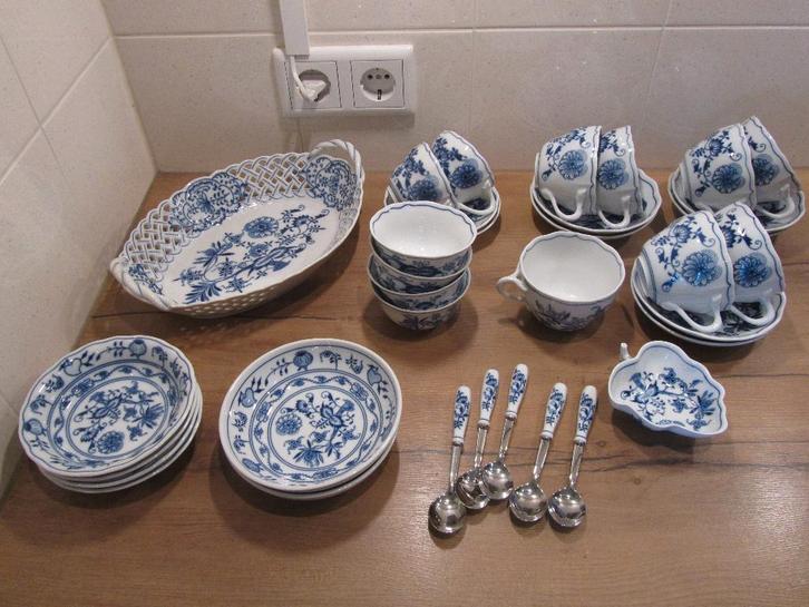 Cesky zwiebelmuster Tsjechisch Dubi Porselein serviesdelen, Huis en Inrichting, Keuken | Servies, Zo goed als nieuw, Overige typen