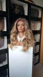 Luxe Lace Pruik: Uitgroei naar Blond en licht, Krul, Ophalen of Verzenden, Nieuw, Pruik of Haarverlenging