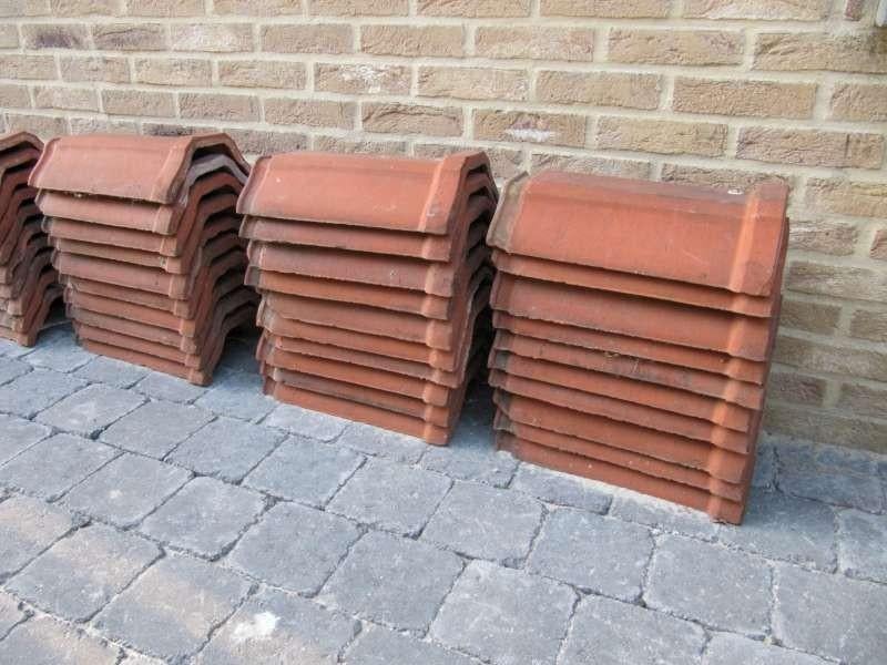 Allerlei dakpannen, kantpannen,  nokpannen,...., Ophalen, Steen of Klei, 15 m² of meer, Dakpannen