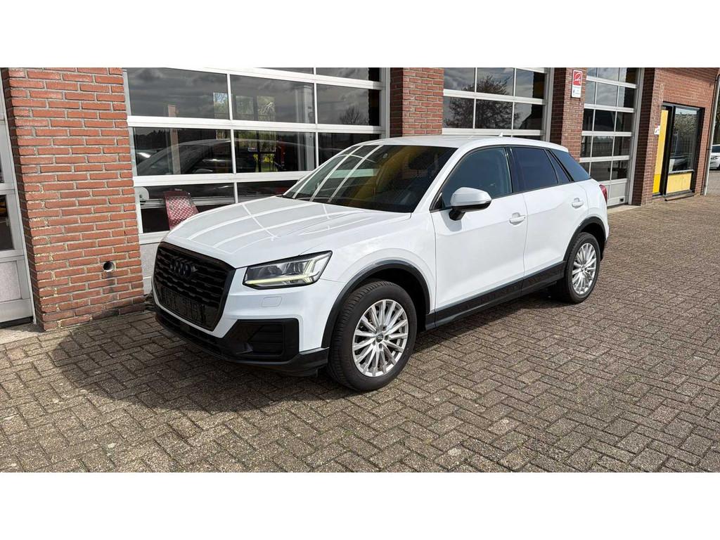 Audi - Q2 -1.6 TDI Design - Personenauto - 2018, Auto's, Gebruikt, Diesel, 140 €/maand, Te koop