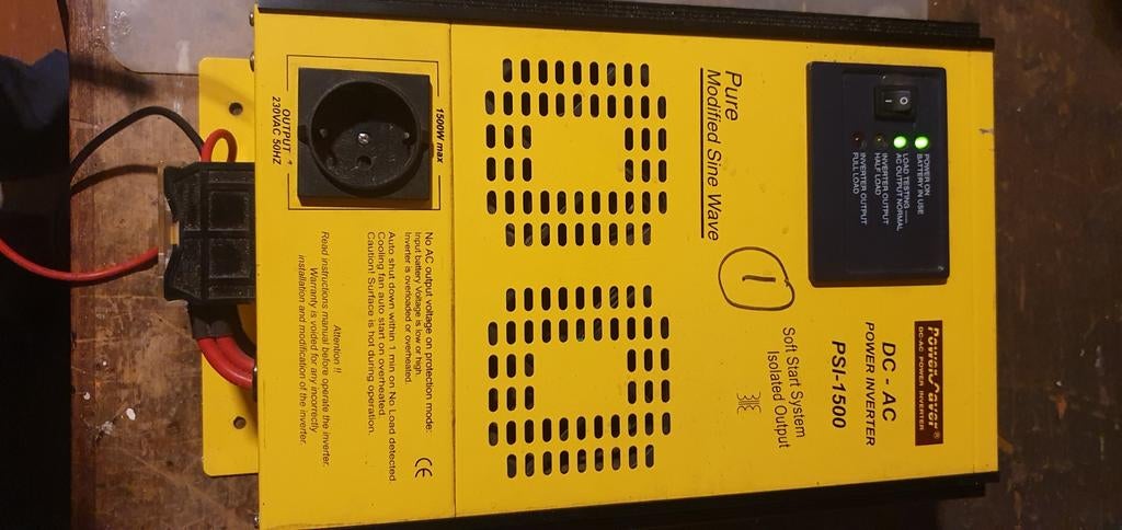 Omvormer 12V naar 230V, Ophalen of Verzenden, Zo goed als nieuw