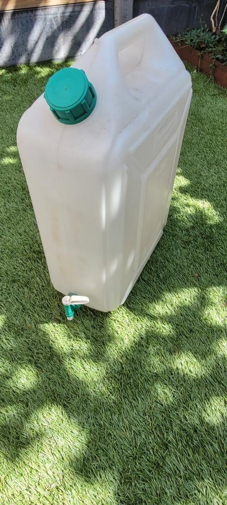 Rubbermaid Jerrycan met kraantje - 20 liter, Ophalen of Verzenden