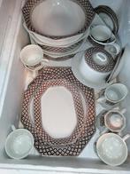 Staffordshire Wicker Ironstone J. & G Meakin servies, Antiek en Kunst, Ophalen of Verzenden