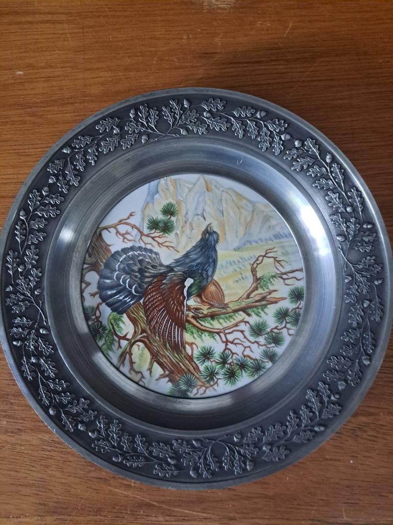 Decoratief tinnen bord met Auerhaan motief, Ophalen of Verzenden