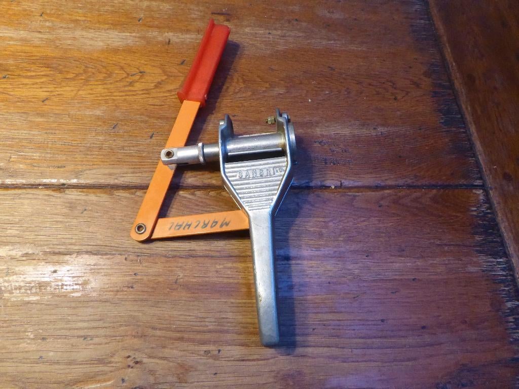 Vintage kurkmachine, Sanbri, Antiek en Kunst, Antiek | Gereedschap en Instrumenten, Ophalen of Verzenden