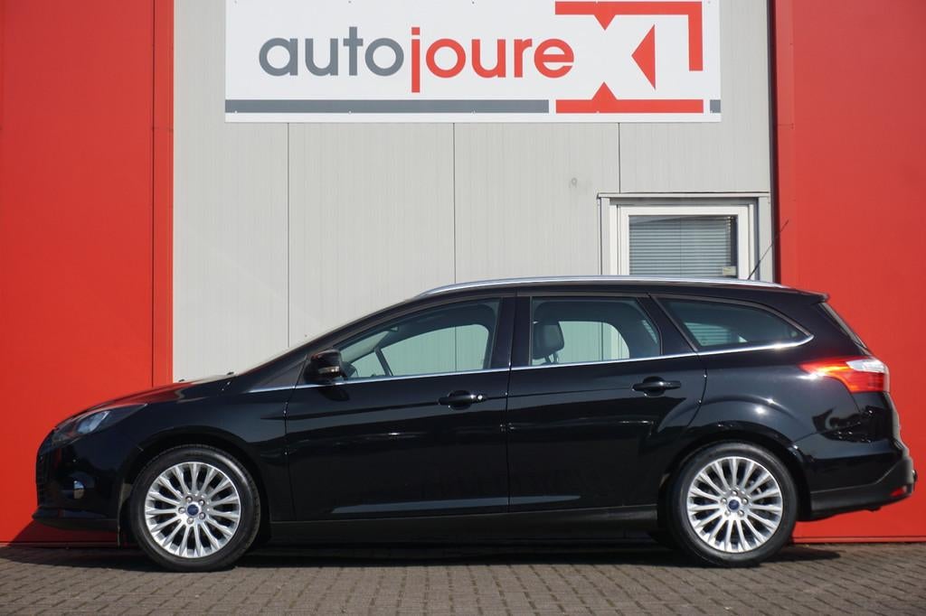 Ford FOCUS Wagon 1.6 TI-VCT First Edition | Export | Navigat, Auto's, Ford, Gebruikt, Zwart, 4 cilinders, Zwart