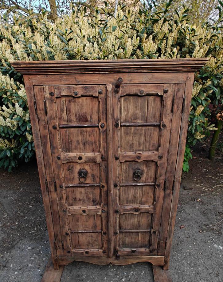 Antieke koloniale kast van teakhout, Ophalen, 50 tot 75 cm, 100 tot 150 cm