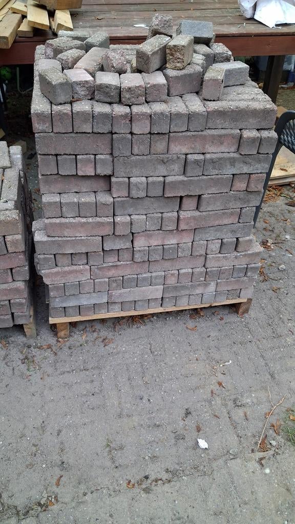 Bestrating 4x20 cm betonstenen, ca. 6 m2 gratis af te halen, Ophalen, Gebruikt, Klinkers, 5 tot 10 m²