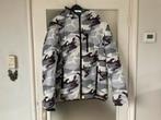 Gewatterd jasje met legerprint, Ophalen of Verzenden, Zo goed als nieuw, Overige maten, Grijs