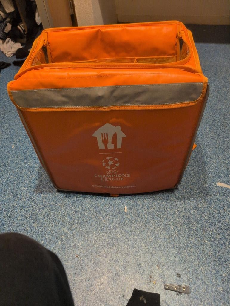 Nieuwe Thuisbezorgd tas - Champions League editie, 40 tot 60 cm, 30 cm of meer, Nieuw, Oranje