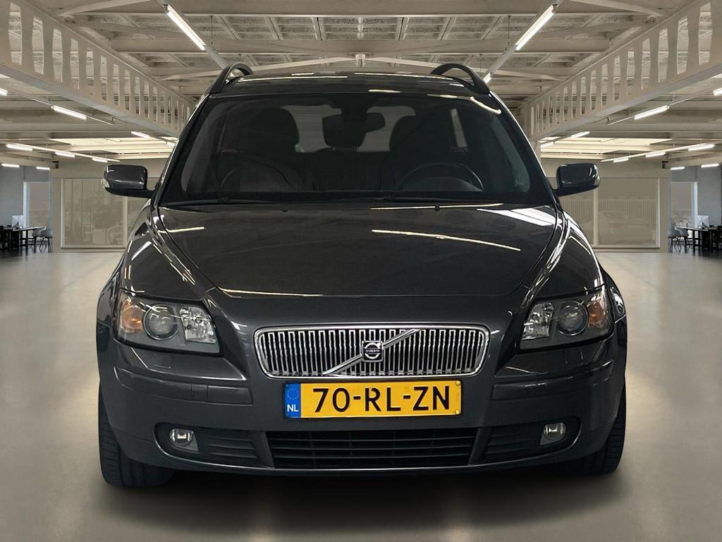 Volvo V50 2.4 Summum Automaat, electr. stoel, leder interieu, Gebruikt, 700 kg, 2435 cc, Stoelverwarming