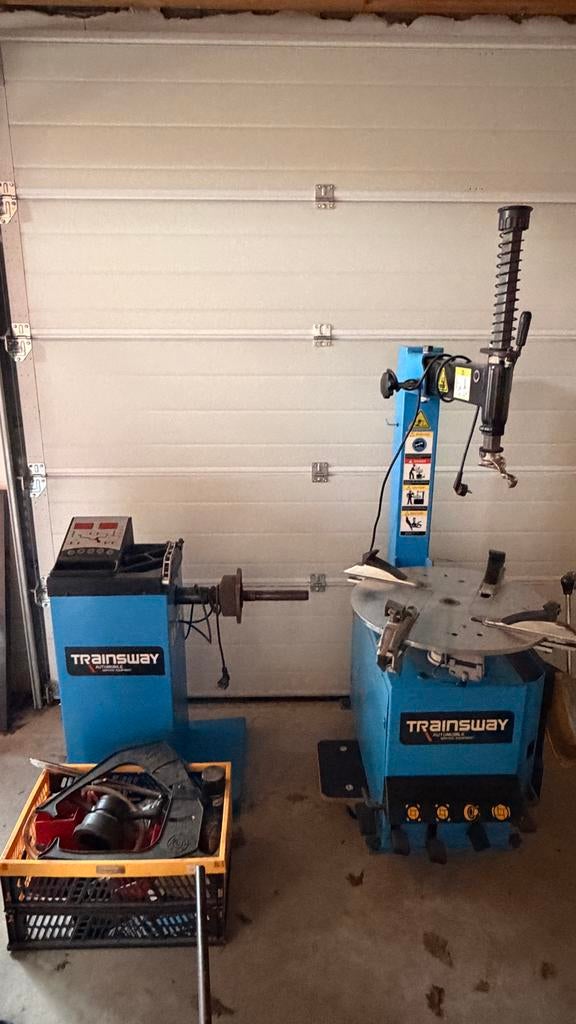 Banden Balanceer- en De-montageapparaat TrainsWay, Auto diversen, Ophalen, Zo goed als nieuw