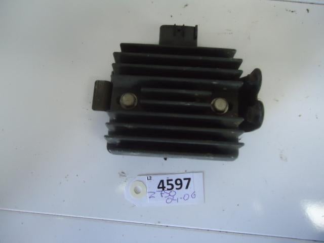 Z750 2004 - 2006 Kawasaki Spanningsregelaar D1-22417