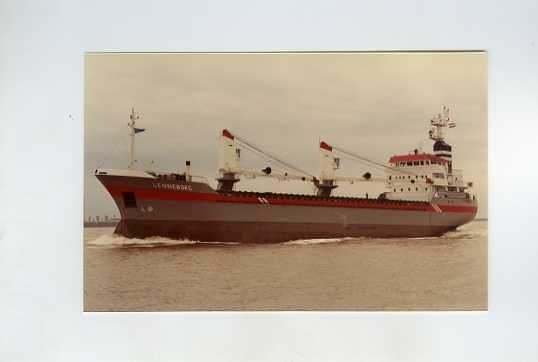 scheepvaart-foto-lenneborg-3x,, Verzamelen, Ophalen of Verzenden, Zo goed als nieuw, Motorboot, Boek of Tijdschrift