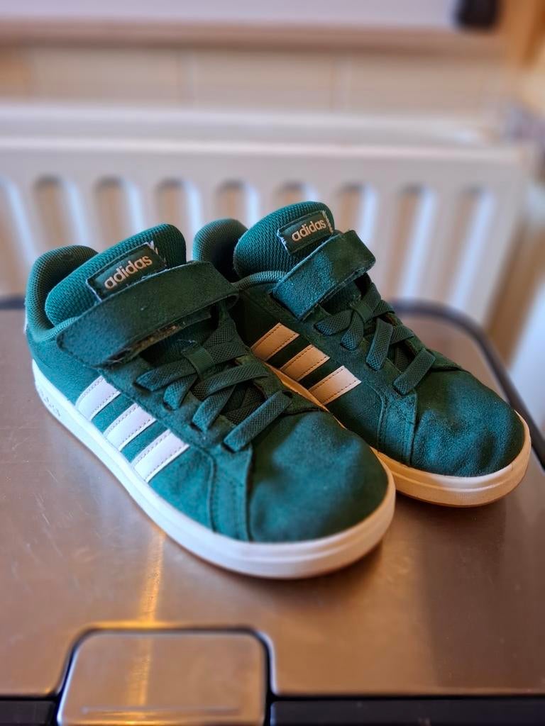 Adidas schoenen maat 33 - Groen, Adidas, Gebruikt, Jongen of Meisje, Schoenen