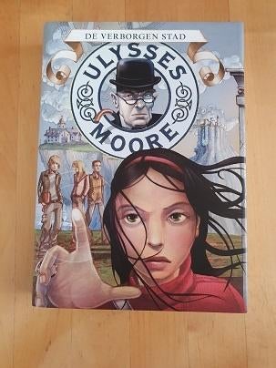 De verborgen stad  van Ulysses Moore  , Ophalen of Verzenden, Zo goed als nieuw