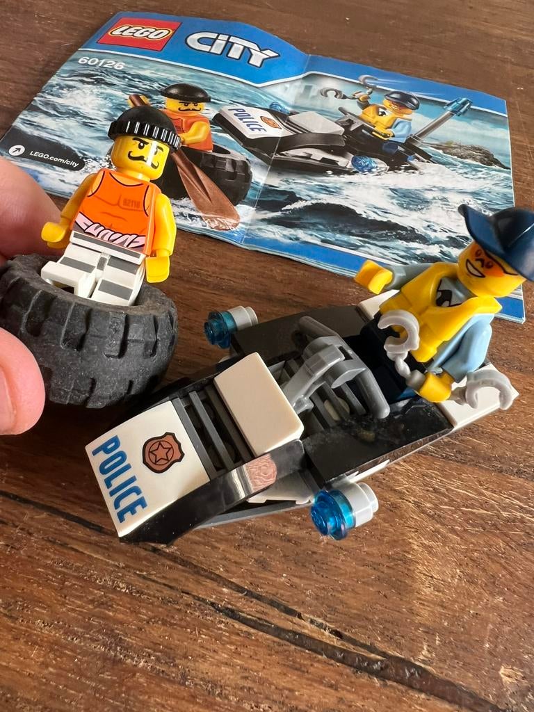 Lego city 60126 diefstal op het water politieman, Ophalen of Verzenden, Zo goed als nieuw