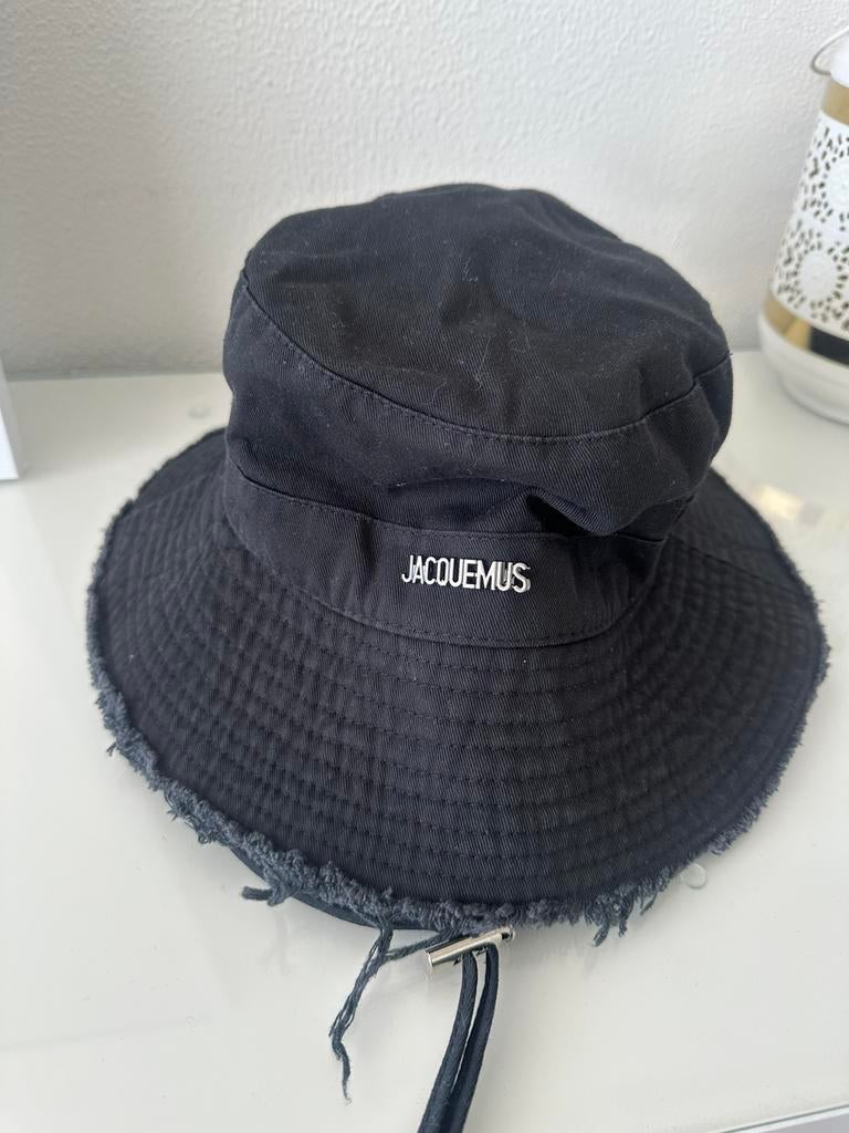 Jacquemus hoed, Kleding | Dames, Hoeden en Petten, Ophalen of Verzenden, Zo goed als nieuw, One size fits all