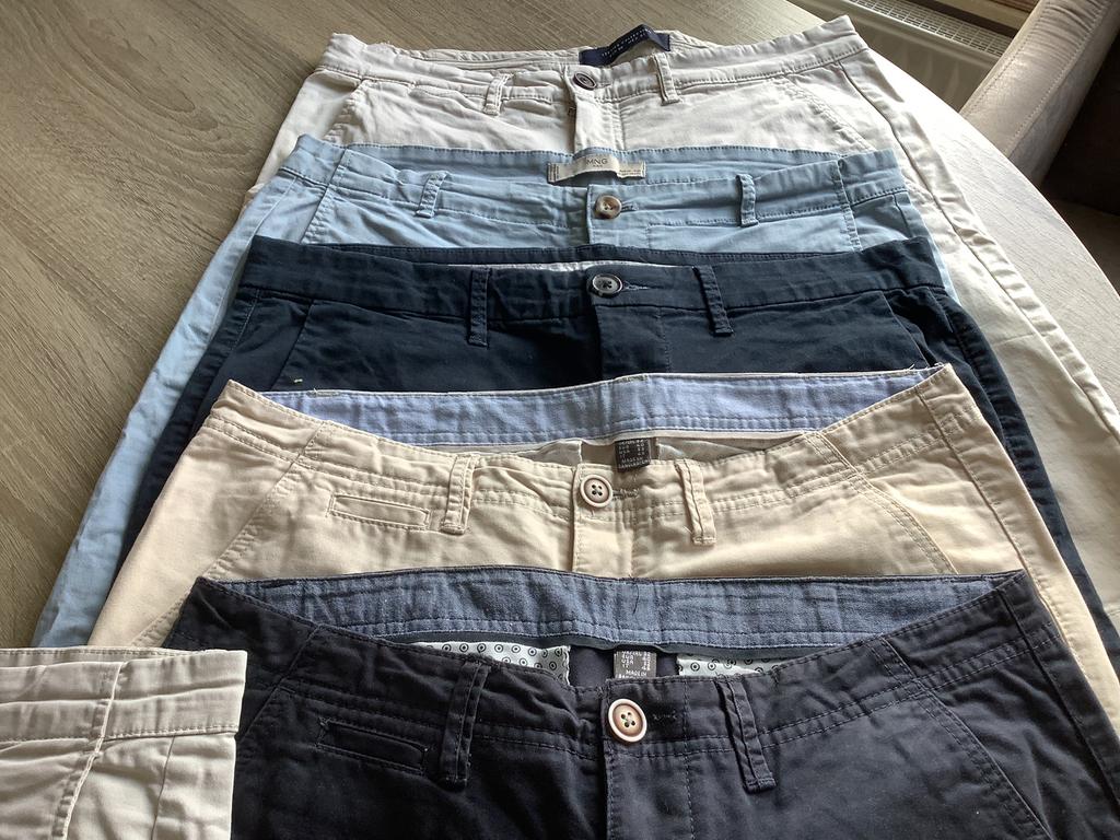 Heren korte broeken 6 stuks 25 euro bandwijdte 43 cm, Kleding | Heren, Broeken en Pantalons, Ophalen of Verzenden, Zo goed als nieuw