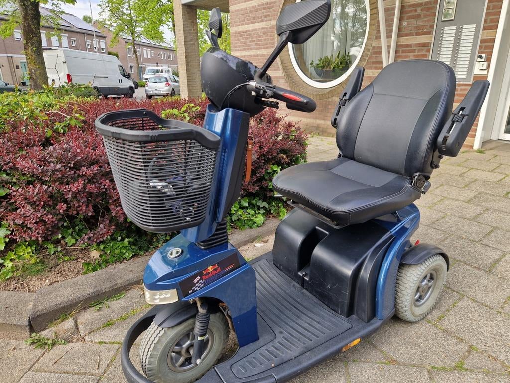 Scootmobiel te koop , izgs, Ophalen, Zo goed als nieuw, Sterling, 16 km/u of meer