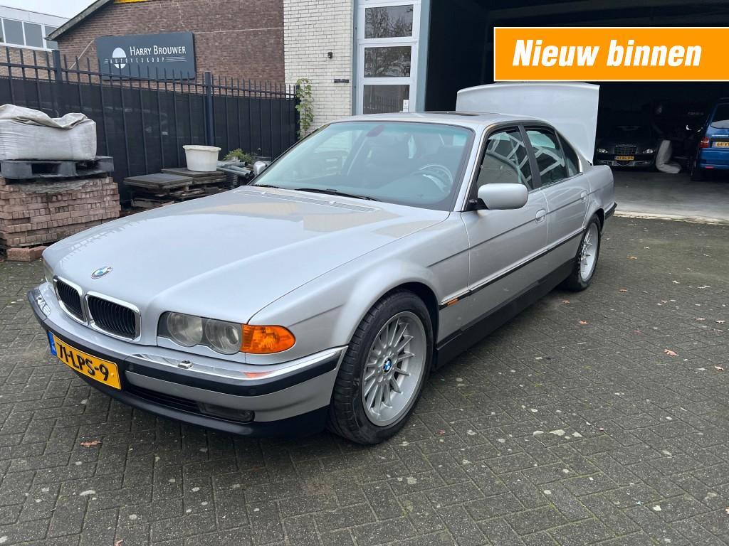 Bmw 7-SERIE 735I EXEC.HIGH-LINE v8 Automaat 175Kw Youngtimer, 238 pk, Achterwielaandrijving, Gebruikt, 8 cilinders
